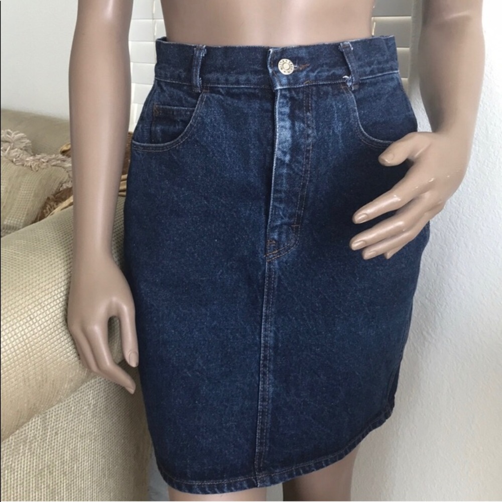 Calvin Klein Jean Skirt Size 7/8 Dark Blue Denim Cute Pocket Peace Sign Casual - Picture 8 of 8